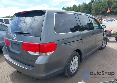 2008 Honda Odyssey Lx z USA, uszkodzony, nr VIN 5FNRL38298B065223